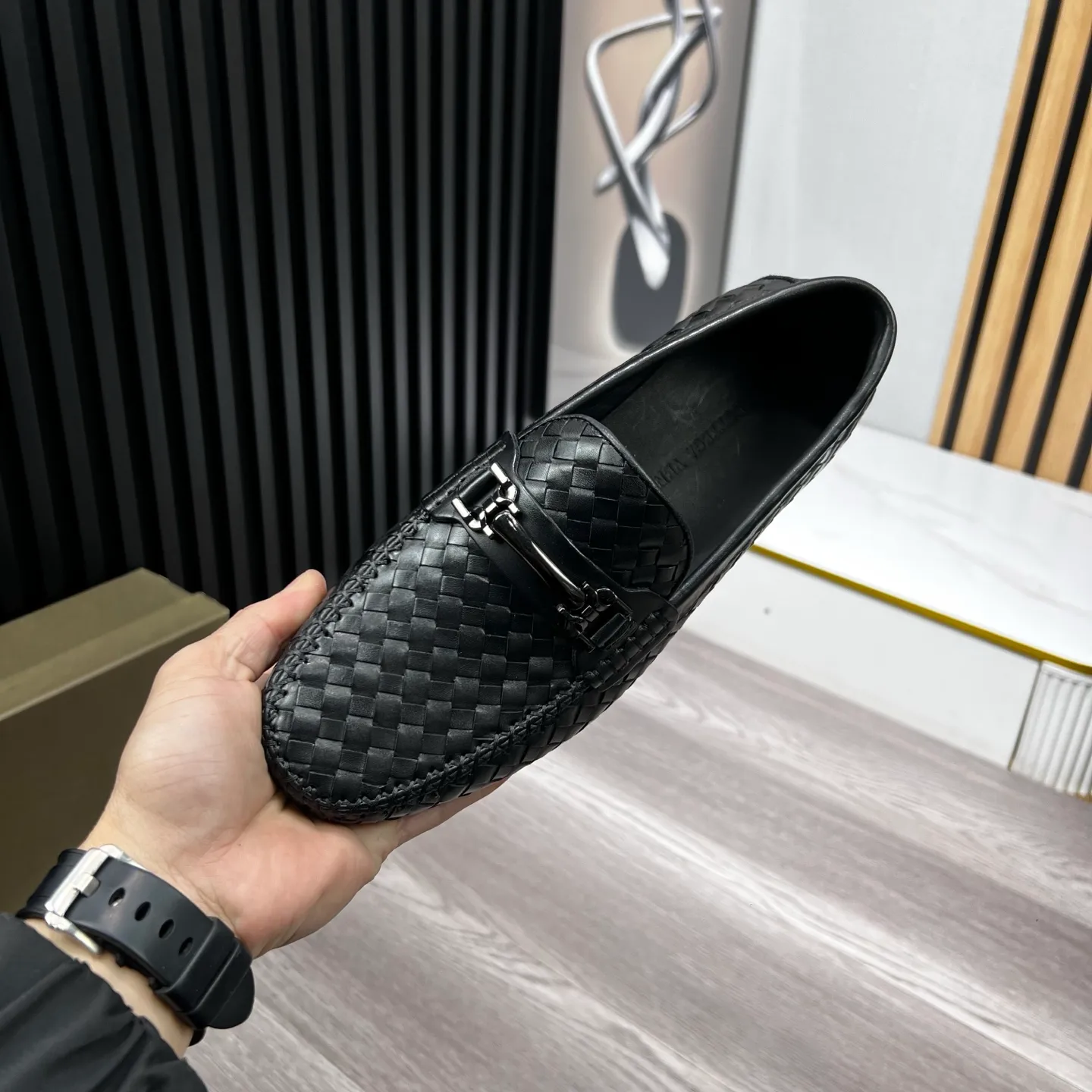 Ex-factory price 500 BV〰️Purely handmade classic men's beanie shoes👉👉driving shoes, slip-on shoes, made of imported cowhide woven from Italy, 💕water-dyed cowhide lining, 🔊original outsole, waterproof platform design, comfortable on the feet. A good choice for traveling and driving, two colors available, code number: 38-44, (45 can be customized)